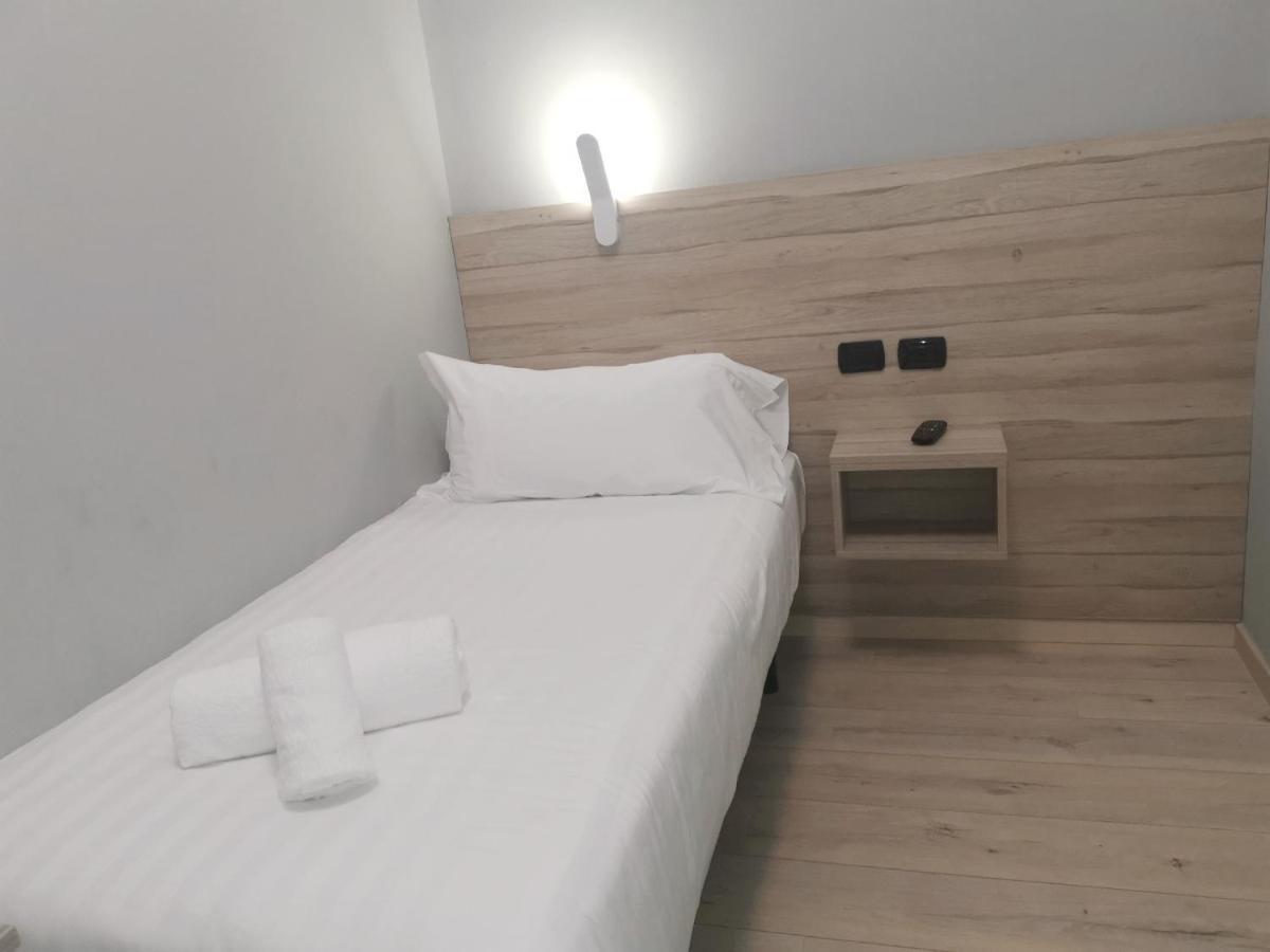 Miu Hotel Милан Экстерьер фото