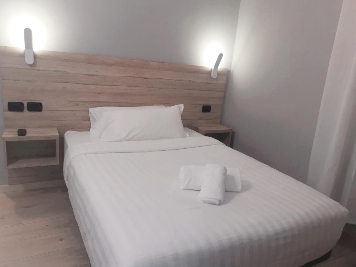 Miu Hotel Милан Экстерьер фото